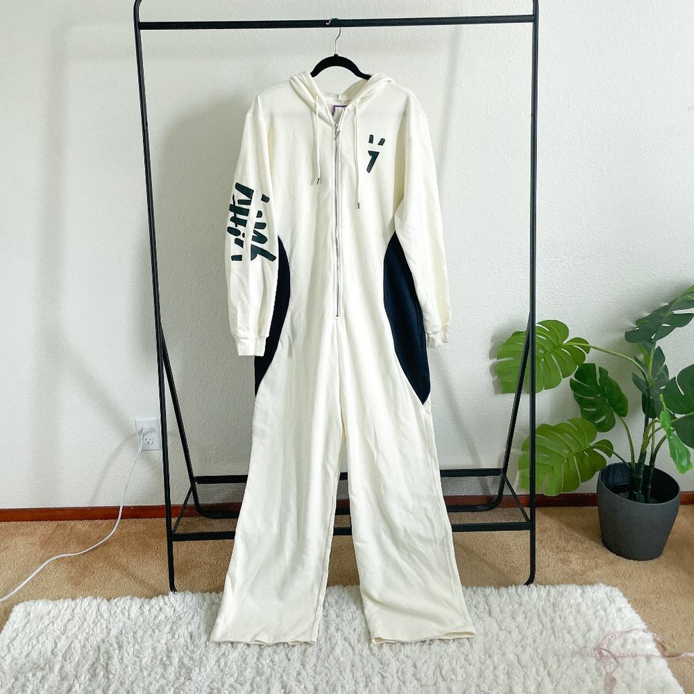 NWT Yitty Major Label Pocket Onsie